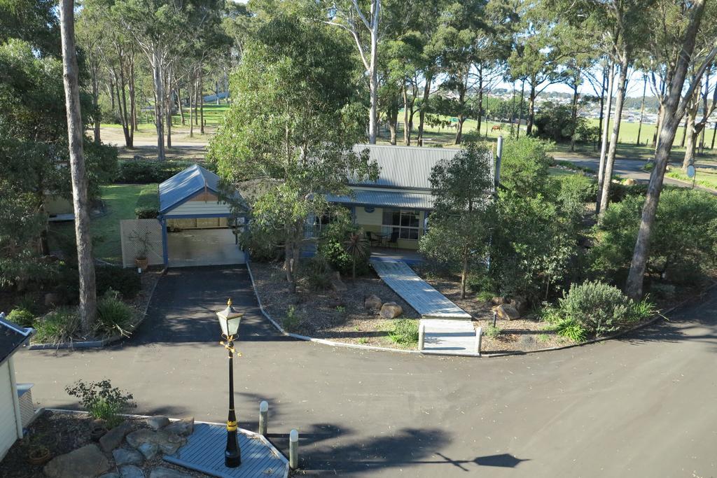 Waverley House Cottages Lakes Entrance Exteriör bild