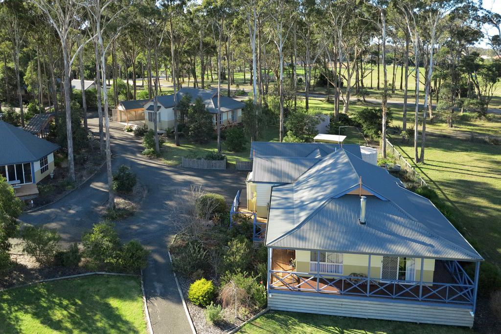 Waverley House Cottages Lakes Entrance Exteriör bild